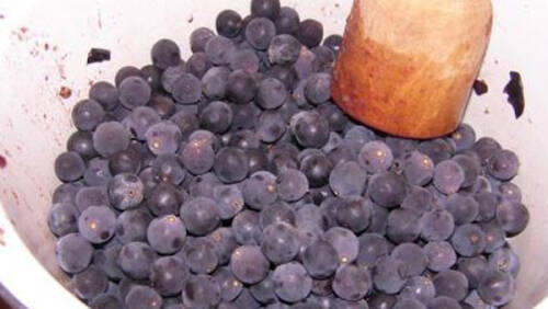 Как сделать вино дома из винограда